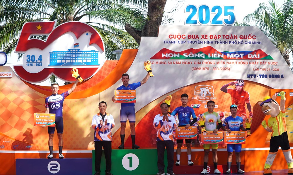 Nick Kergozou tiếp tục dẫn đầu ở chặng đua Trường Tiền - Phú Xuân - ảnh 3