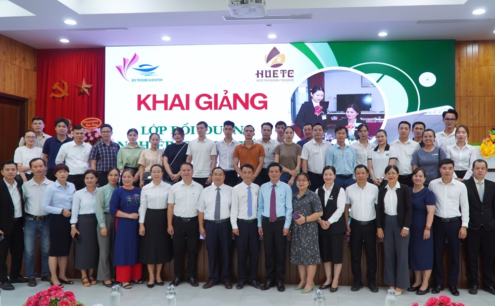 Nâng cao chất lượng nguồn nhân lực phục vụ Năm Du lịch quốc gia - Huế 2025 - ảnh 1