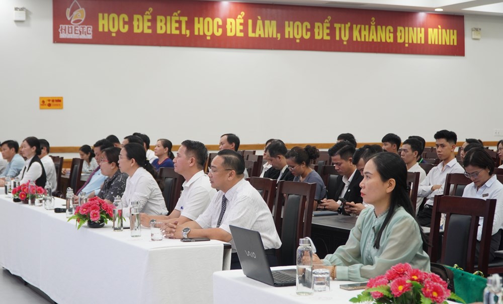 Nâng cao chất lượng nguồn nhân lực phục vụ Năm Du lịch quốc gia - Huế 2025 - ảnh 3