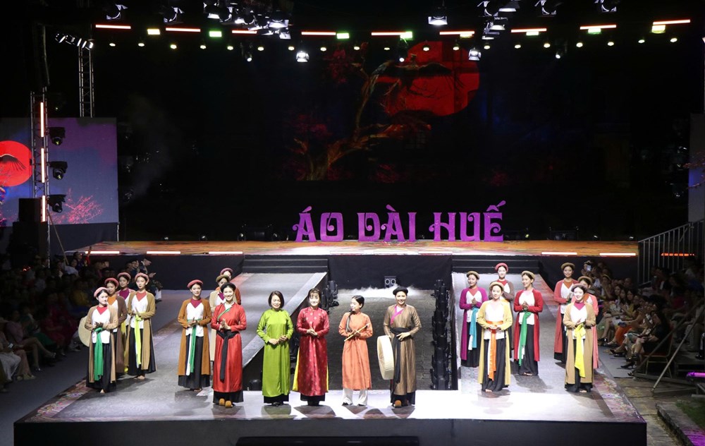 Đặc sắc Đêm hội Áo link vào fun88 banh Huế  - ảnh 3