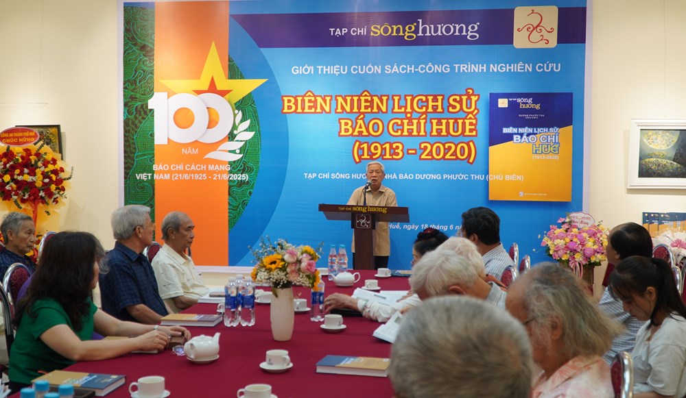 Ra mắt sách “Biên niên sử Báo chí Huế 1913 - 2020” - ảnh 4