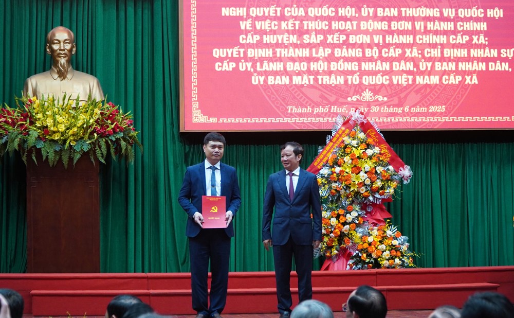 Công bố thành lập 40 Đảng bộ cấp xã và chỉ định các Bí thư Đảng ủy - ảnh 4