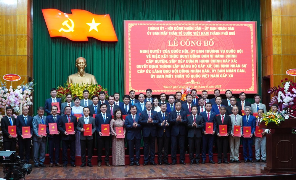 Công bố thành lập 40 Đảng bộ cấp xã và chỉ định các Bí thư Đảng ủy - ảnh 3