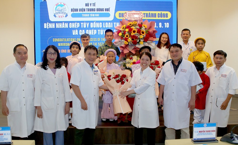 Huế: Lần đầu thực hiện thành công 2 ca ghép tế bào gốc đồng loại bất đồng nhóm máu - ảnh 1