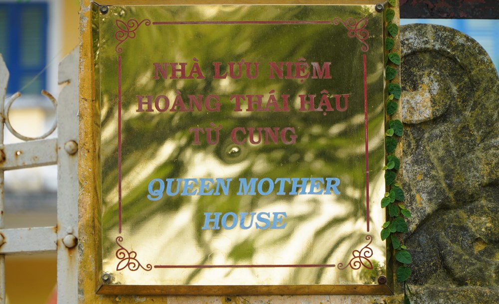 Nhà lưu niệm Hoàng Thái hậu cuối cùng của triều Nguyễn để hoang nhiều năm - ảnh 2