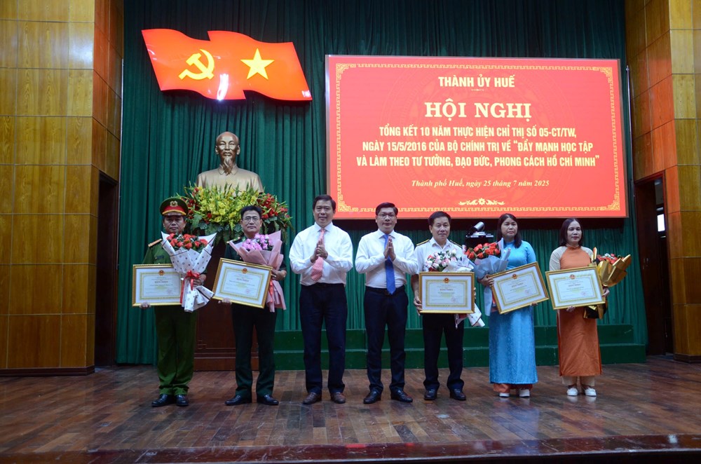 Những cách làm hay, mô hình mới trong thực hiện Chỉ thị 05-CT/TW - ảnh 2