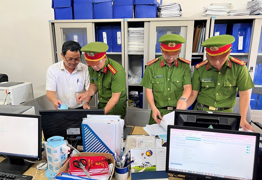 Khởi tố lãnh đạo Chi cục Thủy sản thành phố Huế  - ảnh 1