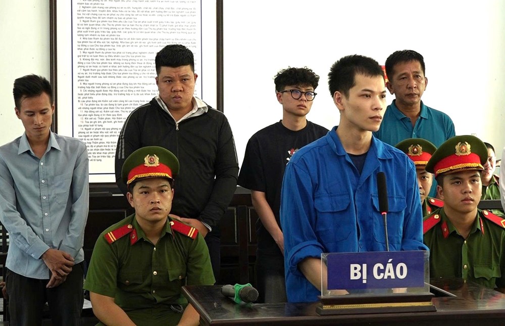 Xử phạt nhóm đối tượng mua bán 53 triệu dữ liệu cá nhân - ảnh 1