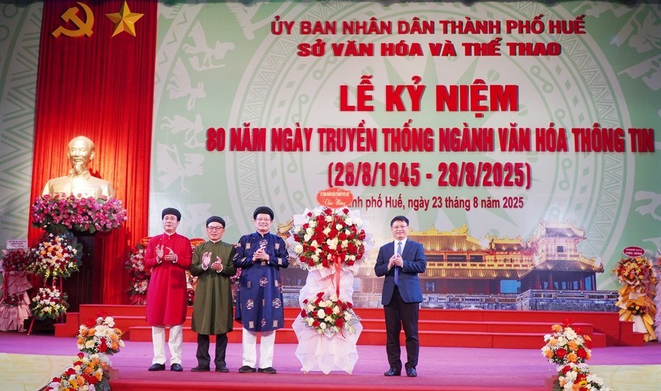 Ngành Văn hóa góp phần định vị “thương hiệu” Huế - ảnh 1
