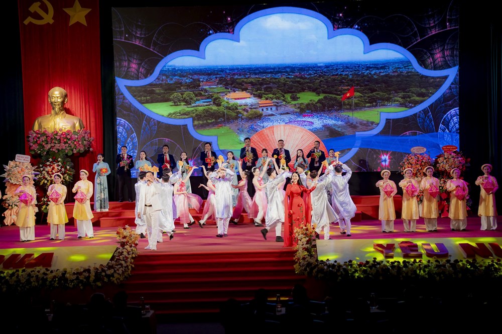 TP. Huế đẩy mạnh thi đua yêu nước xây dựng đô thị văn minh, hiện đại, giàu bản sắc - ảnh 3