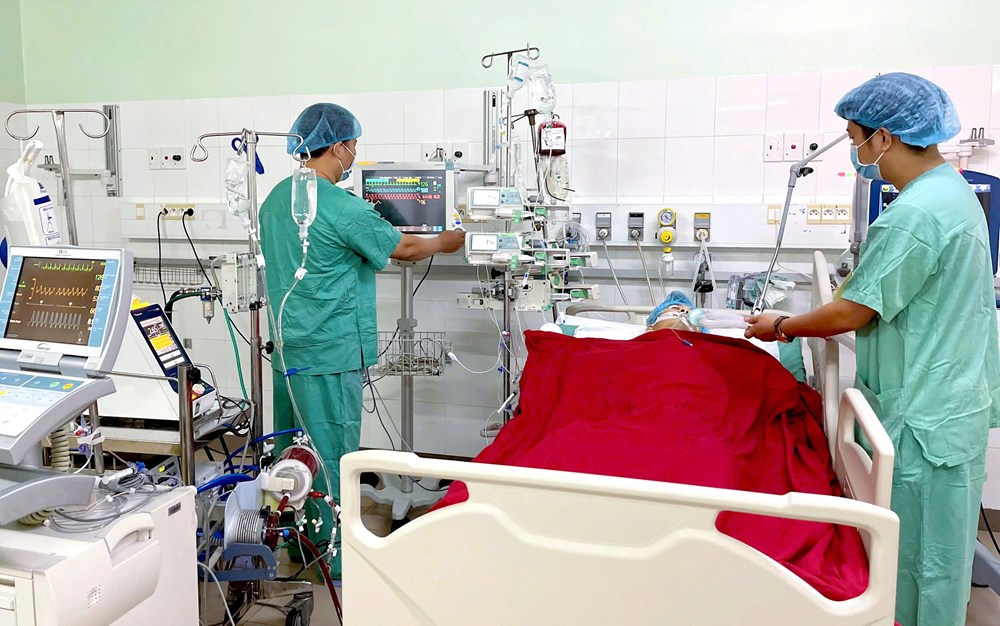 Người đàn ông suy tim giai đoạn cuối ở Huế được cứu sống nhờ ca ghép tim xuyên Việt - ảnh 2