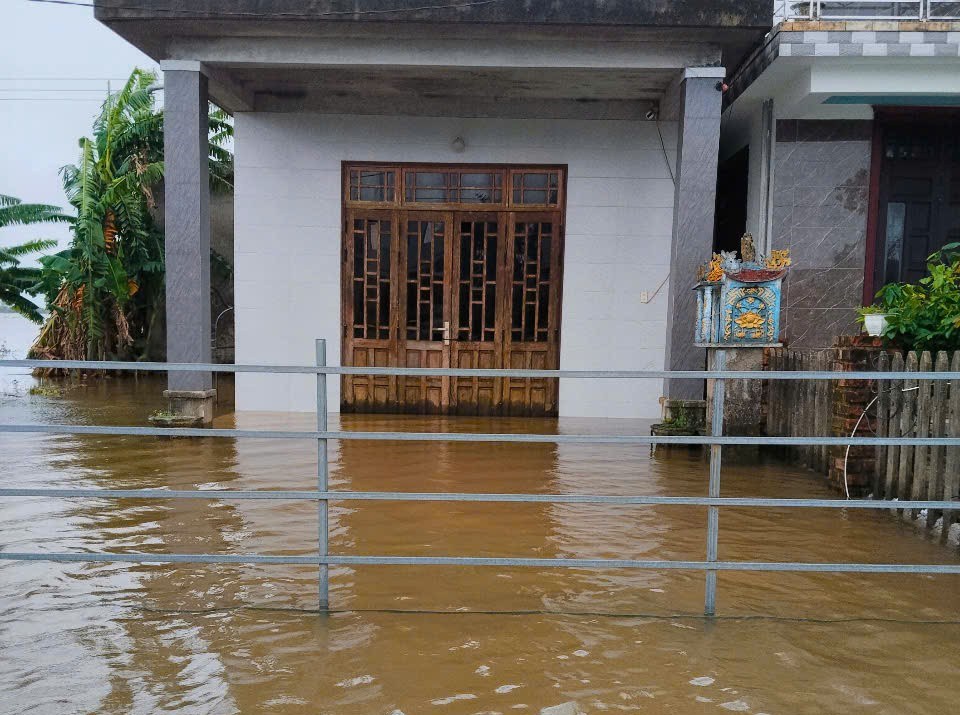 Huế: Nhiều trường học “đóng cửa”, ngành du lịch đảm bảo an toàn cho du khách - ảnh 2