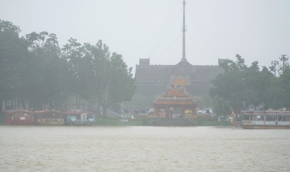 Huế: Nhiều trường học “đóng cửa”, ngành du lịch đảm bảo an toàn cho du khách - ảnh 3