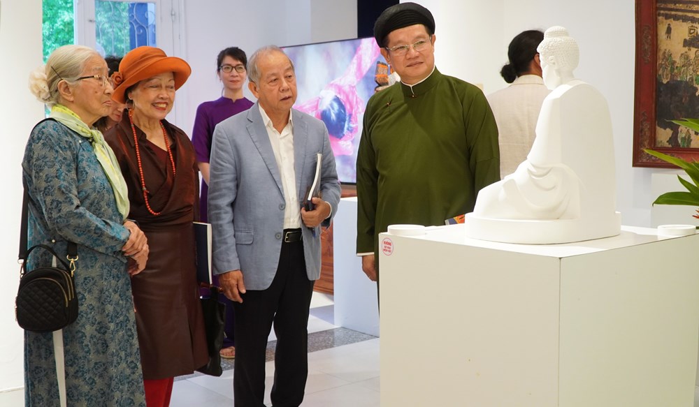 Giới thiệu 75 tác phẩm mỹ thuật đặc sắc của Bảo tàng Mỹ thuật Huế - ảnh 2