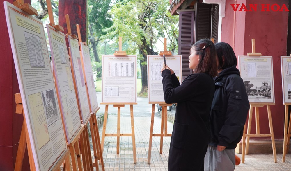 Những hiện vật quý được hiến tặng cho di sản Huế - ảnh 11