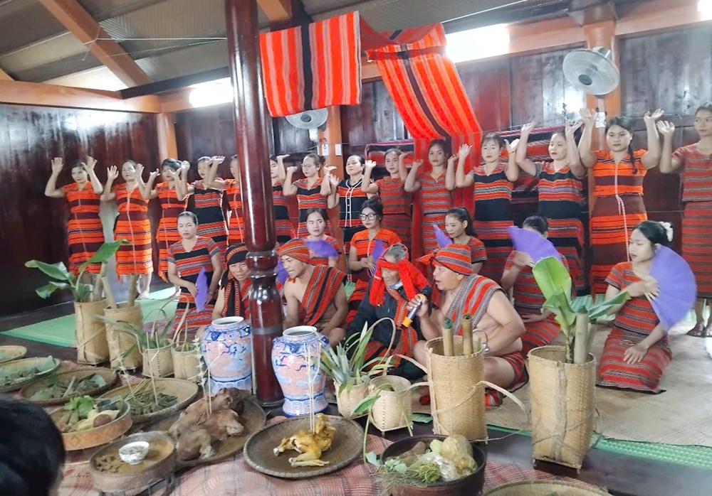 Để “ngôi nhà chung” của đồng bào vùng cao A Lưới thành điểm đến hấp dẫn - ảnh 3