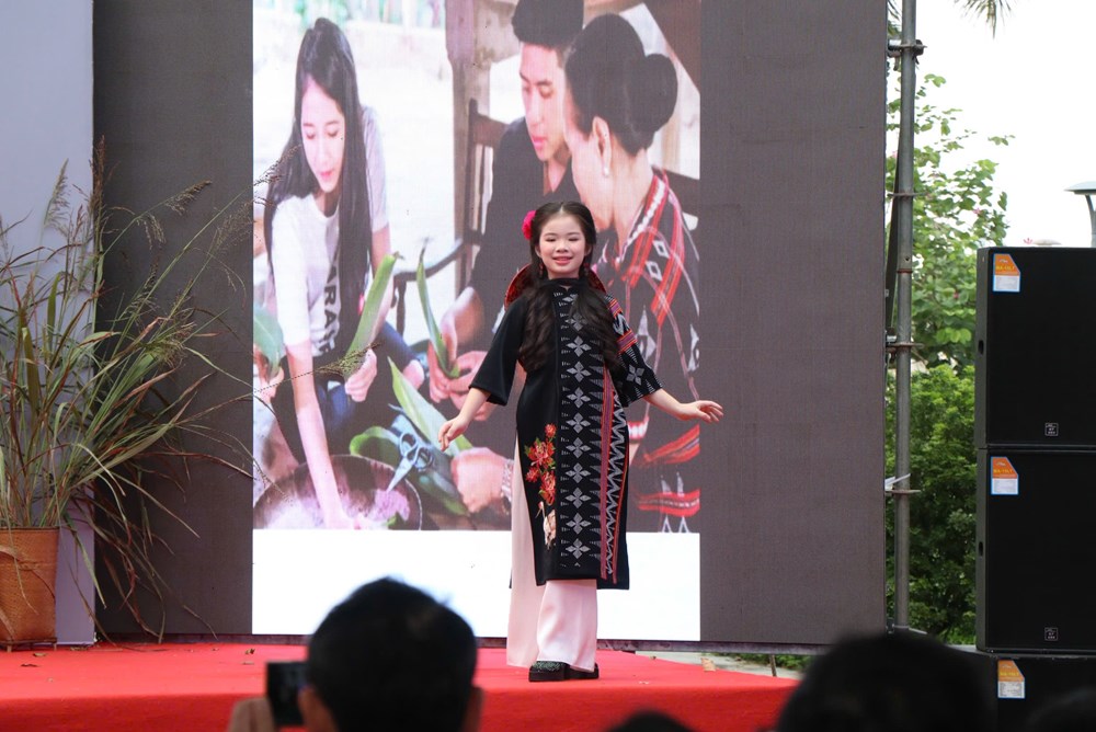 Lan tỏa bản sắc văn hóa truyền thống đồng bào vùng cao A Lưới - ảnh 2