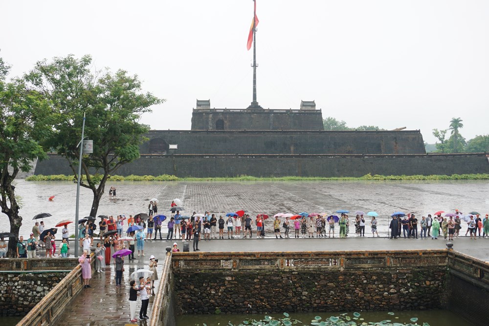 TP. Huế phấn đấu đón từ 7 đến 7,5 triệu lượt khách trong năm 2026 - ảnh 2