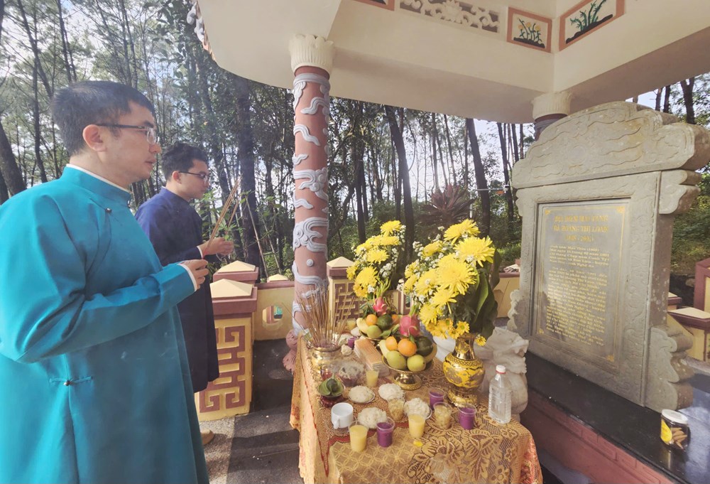 Hoàn thành tu bổ, tôn tạo Di tích địa điểm mai táng bà Hoàng Thị Loan - ảnh 2