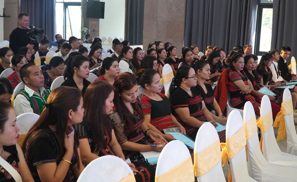 Tập huấn nâng cao năng lực bảo tồn lễ hội gắn với phát triển du lịch cho đồng bào Pa Cô - ảnh 2