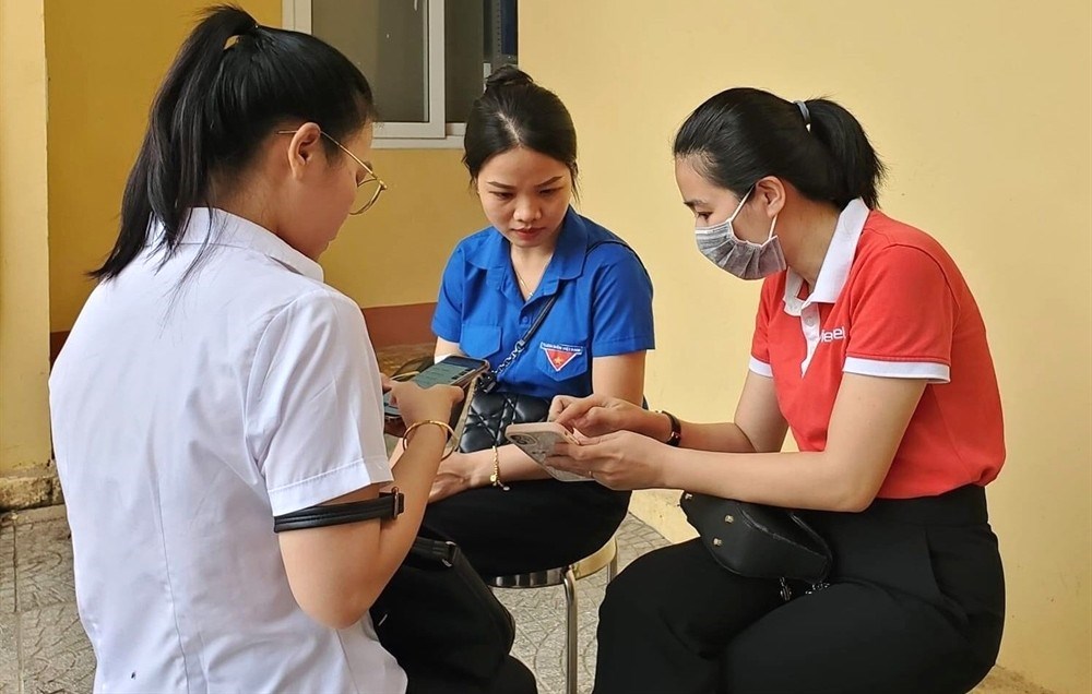 Tổ công nghệ số cộng đồng thúc đẩy giảm nghèo thông tin - ảnh 2