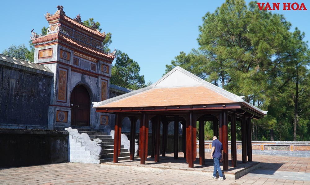 Cục Di sản văn hóa yêu cầu báo cáo về công trình mới ở lăng Hoàng Thái hậu Từ Dụ - ảnh 1