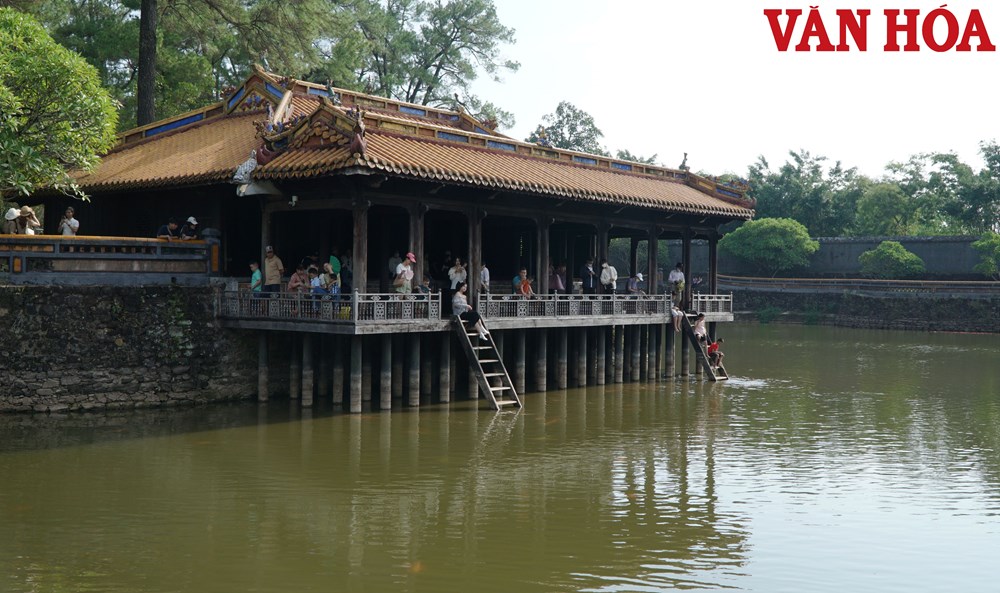 Di tích lăng vua Tự Đức đang được tu bổ như thế nào? - ảnh 12