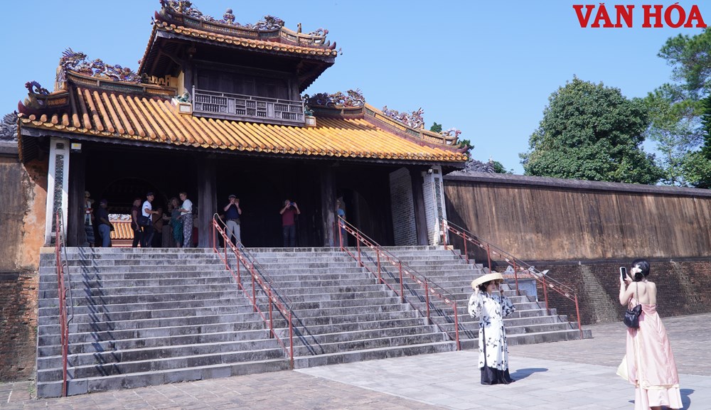 Di tích lăng vua Tự Đức đang được tu bổ như thế nào? - ảnh 11