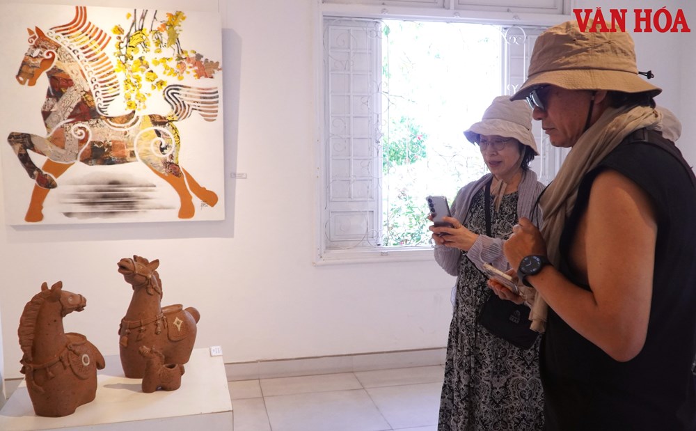 Chiêm ngưỡng nhiều tác phẩm đặc sắc tại triển lãm “Ngựa với sắc xuân Bính Ngọ 2026” - ảnh 6