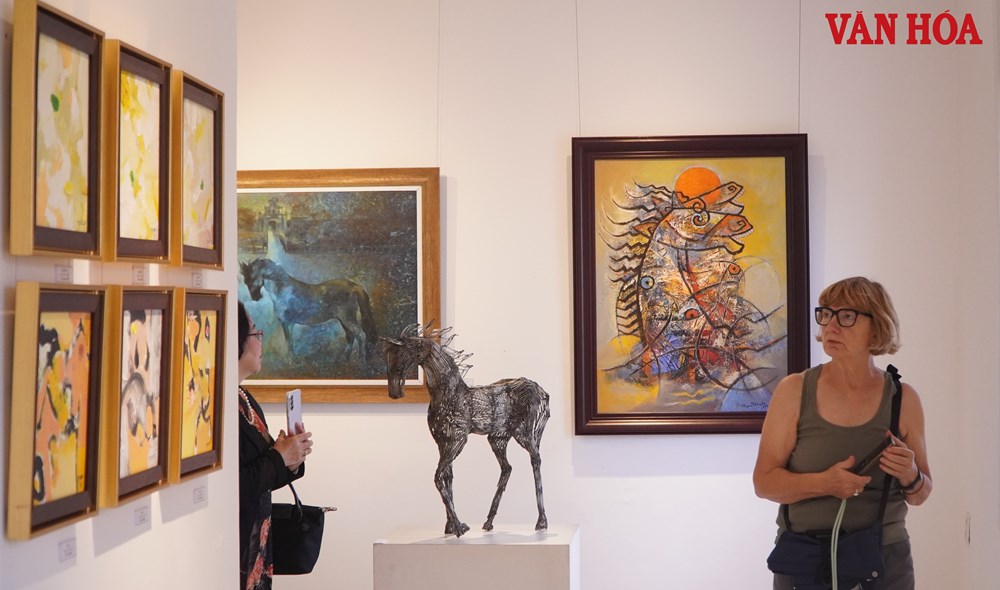 Chiêm ngưỡng nhiều tác phẩm đặc sắc tại triển lãm “Ngựa với sắc xuân Bính Ngọ 2026” - ảnh 4