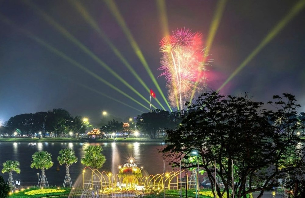 TP. Huế sẽ bắn pháo hoa đón Tết Nguyên đán Bính Ngọ 2026 tại 3 điểm - ảnh 1