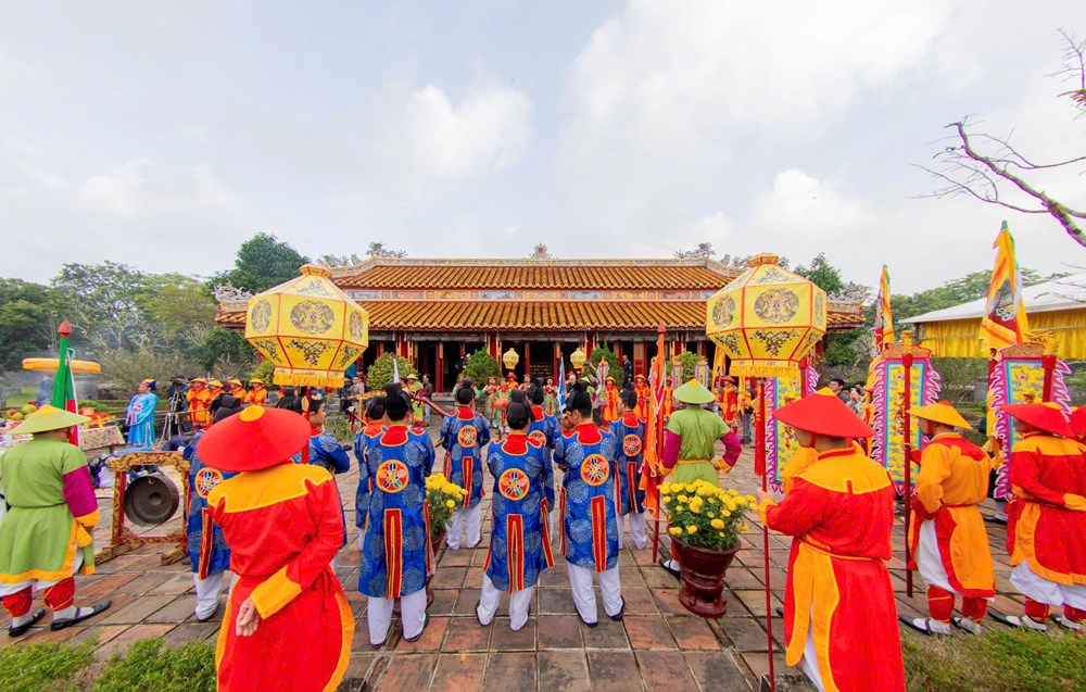 Lễ dựng nêu ở Đại Nội Huế mở đầu các chương trình “Tết Huế cùng di sản” - ảnh 1