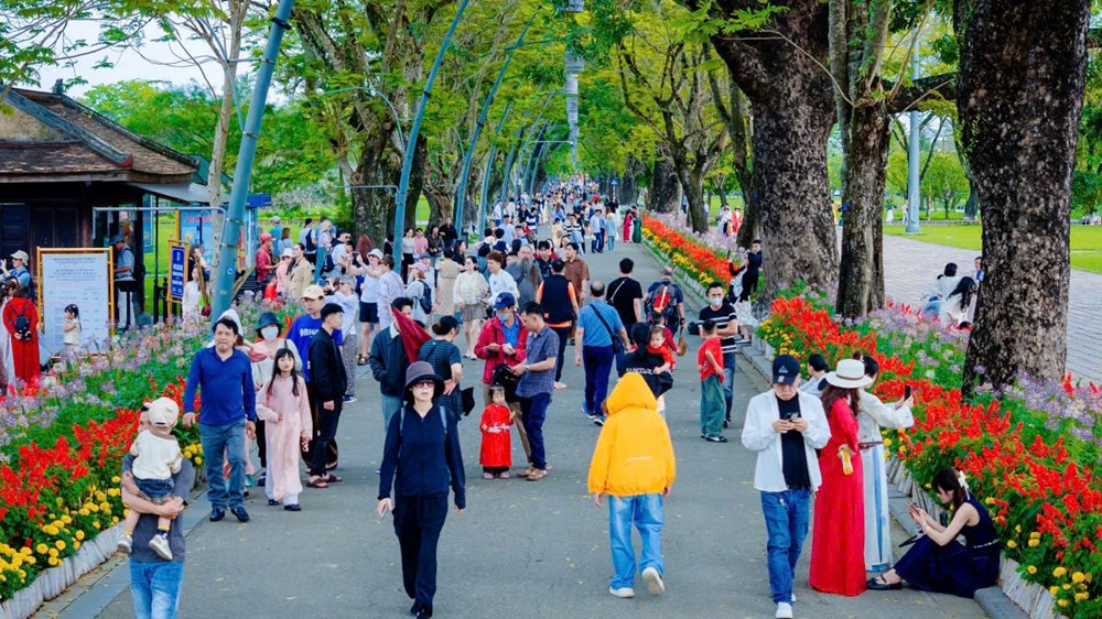 Mùng 3 Tết, các cơ sở lưu trú tại Huế vận hành gần hết công suất - ảnh 2