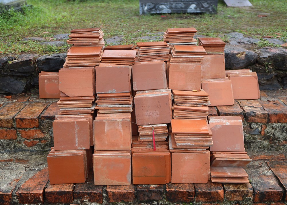 Tháo dỡ thủ công công trình không phép tại lăng Hoàng Thái hậu Từ Dụ - ảnh 5