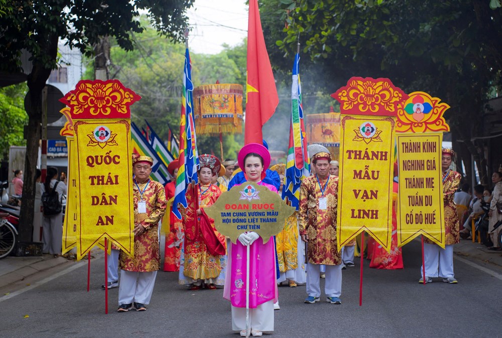 Sắc màu văn hóa dân gian tại Lễ hội điện Huệ Nam  - ảnh 1