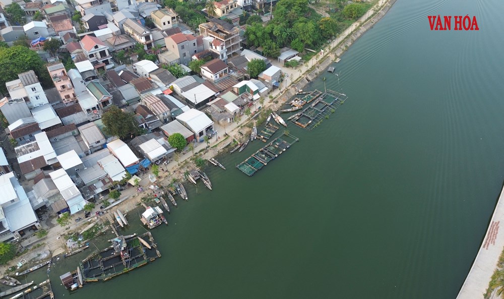 Nuôi cá lồng trái phép giữa trung tâm TP. Huế, nguy cơ hình thành xóm nhà chồ - ảnh 7