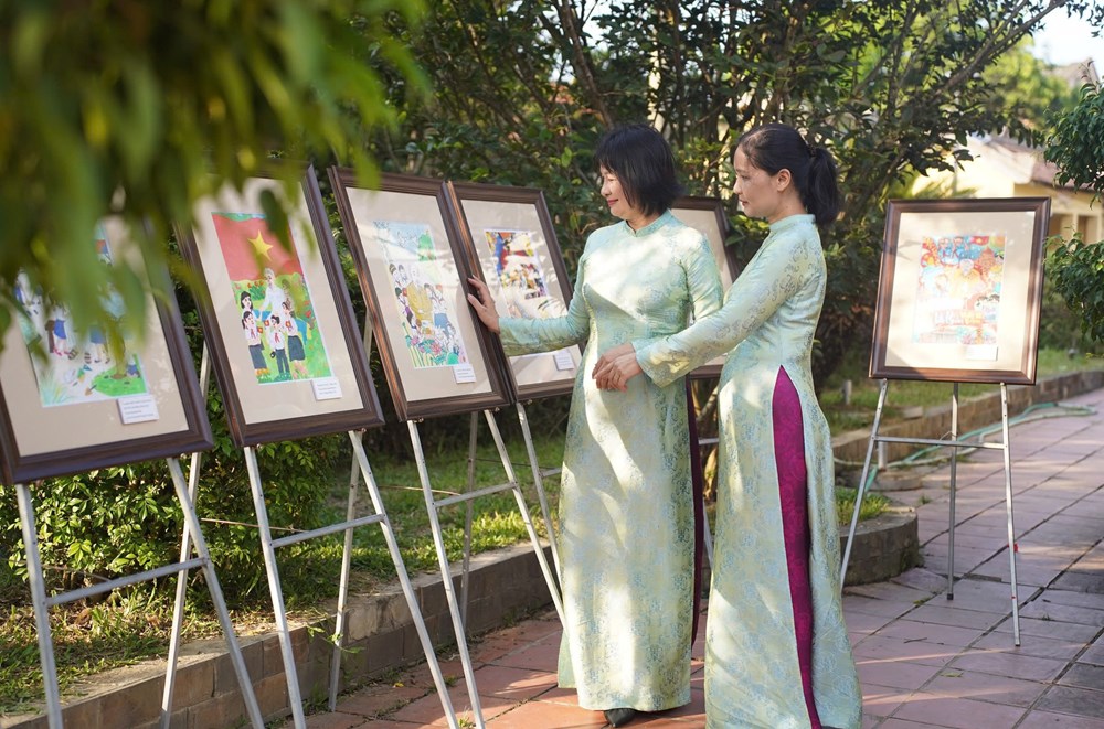 Khai hội làng Dương Nỗ - nơi gắn với thời niên thiếu của Chủ tịch Hồ Chí Minh - ảnh 4