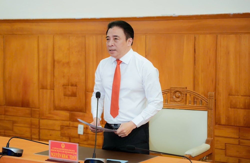 Phát huy sức mạnh nội sinh từ văn hóa và di sản Huế - ảnh 1
