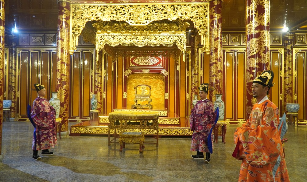 Hoàn thành phục chế bảo vật quốc gia Ngai vua triều Nguyễn - ảnh 3
