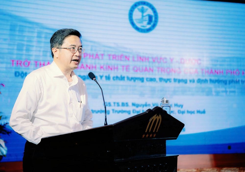 Giáo sư y khoa giữ quyền Giám đốc Đại học Huế - ảnh 1