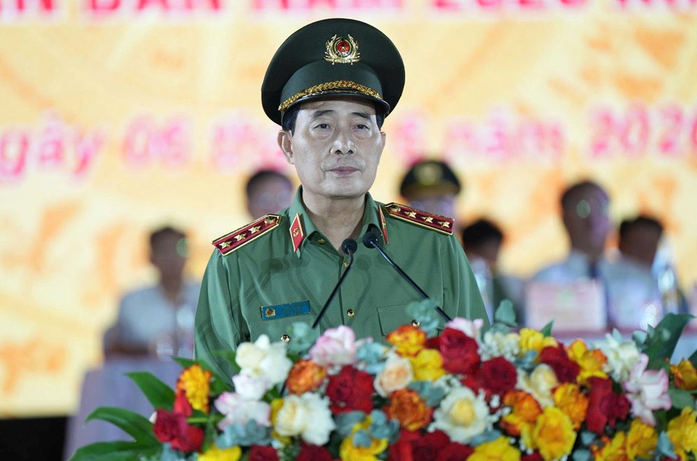 Ấn tượng màn trình diễn võ thuật, quân sự của lực lượng CAND trước Ngọ Môn Huế - ảnh 1
