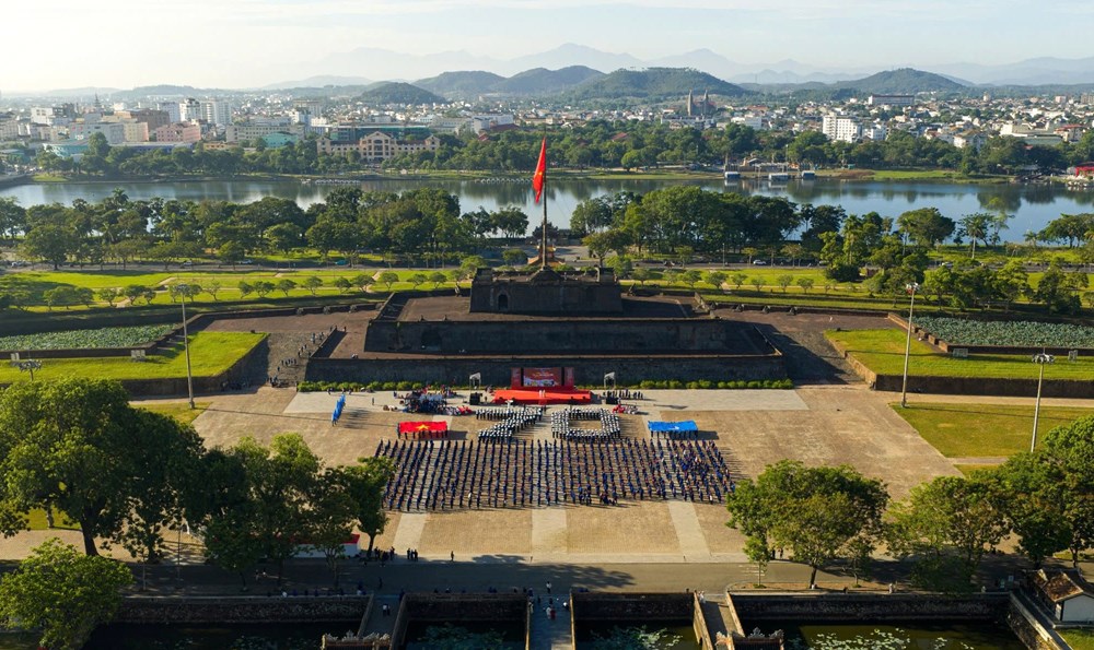 Hơn 2.000 thanh niên tham gia Hành trình “Tôi yêu Tổ quốc tôi” tại Huế - ảnh 2