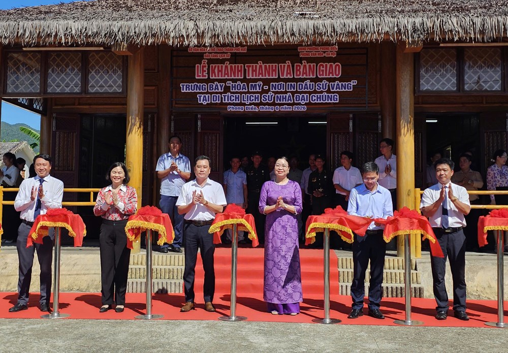 Trưng bày nhiều tư liệu quý về “Hòa Mỹ - Nơi in dấu sử vàng” - ảnh 1