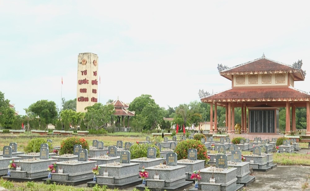 Huế: Lấy mẫu ADN tại Nghĩa trang Liệt sĩ xã Phú Vang - ảnh 1