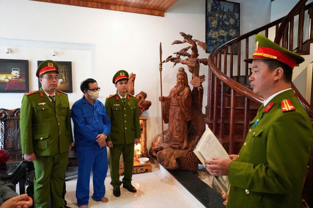 Tuyên phạt 13 năm tù đối với cựu Giám đốc Đại học Huế - ảnh 1