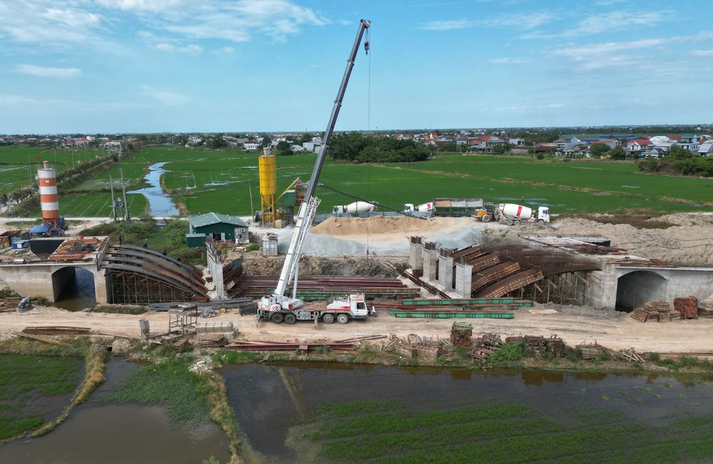 Huế thay đổi chủ đầu tư dự án tuyến đường 1.143 tỉ đồng đi sân bay Phú Bài - ảnh 1