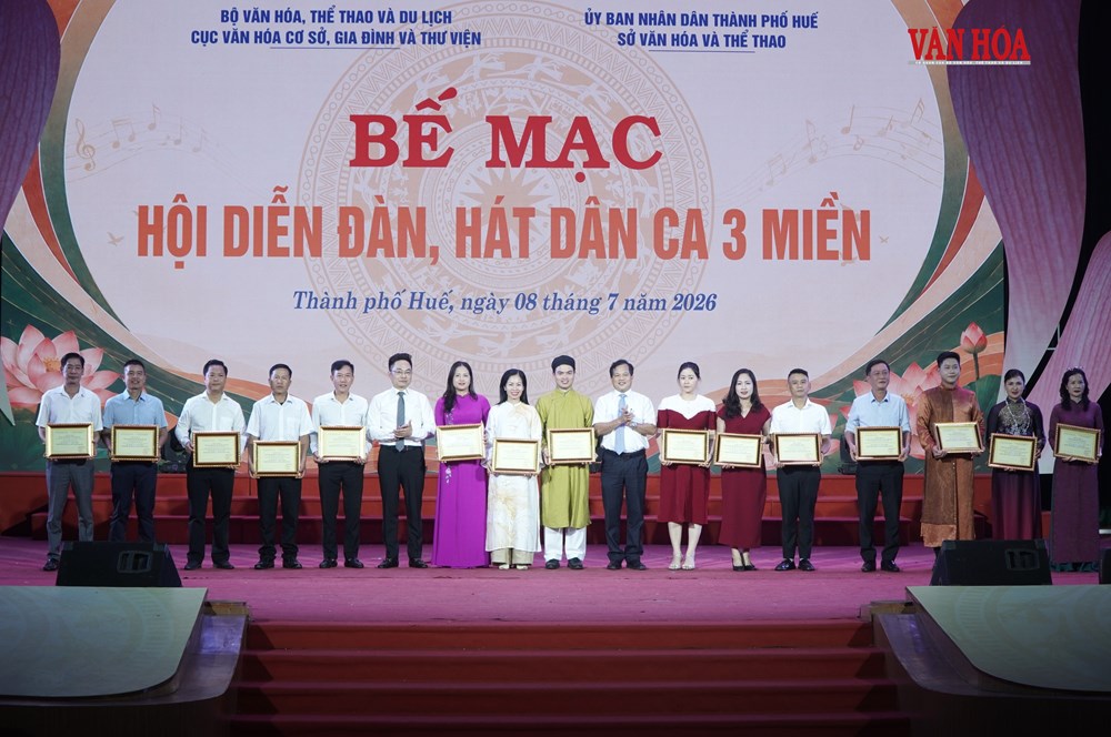 Bế mạc Hội diễn “Đàn, hát dân ca 3 miền” - ảnh 7