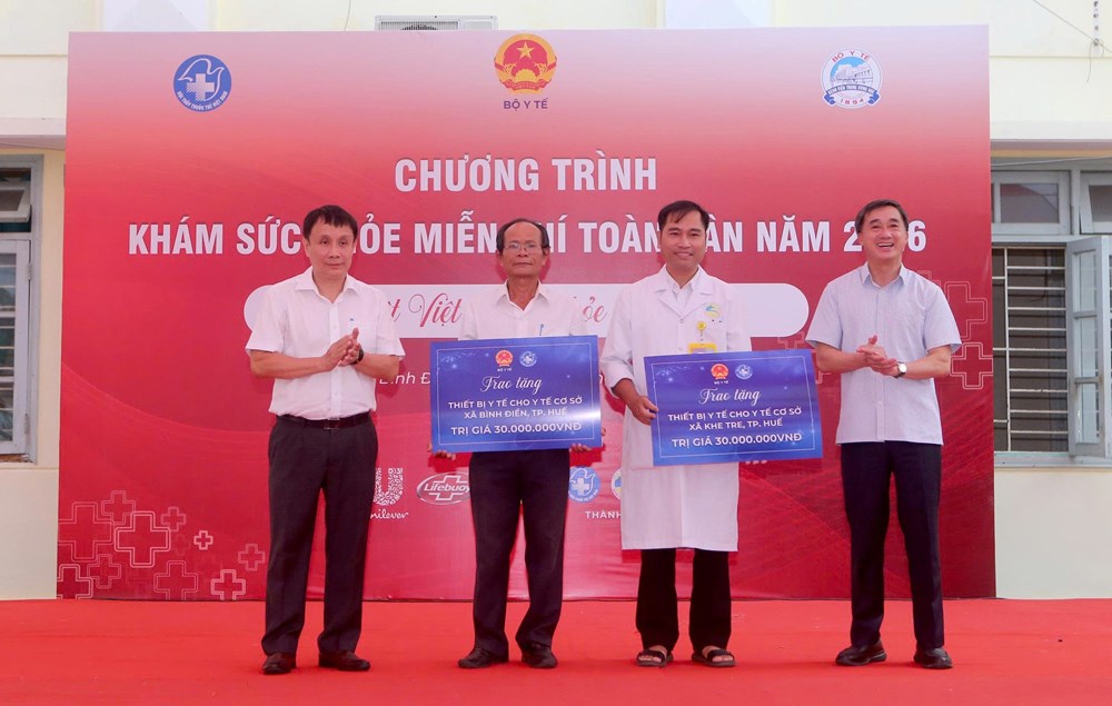 Khám sức khỏe miễn phí cho hơn 1.000 người dân vùng cao ở Huế  - ảnh 1