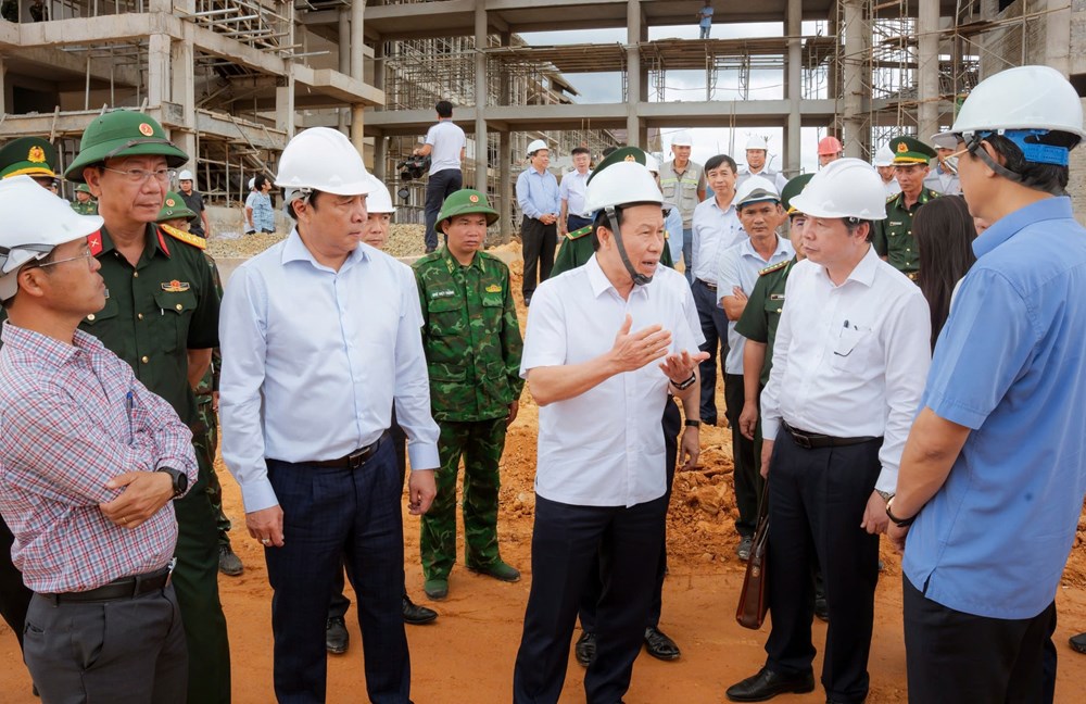 Phó Thủ tướng Lê Tiến Châu yêu cầu đẩy nhanh tiến độ trường liên cấp ở Huế - ảnh 1