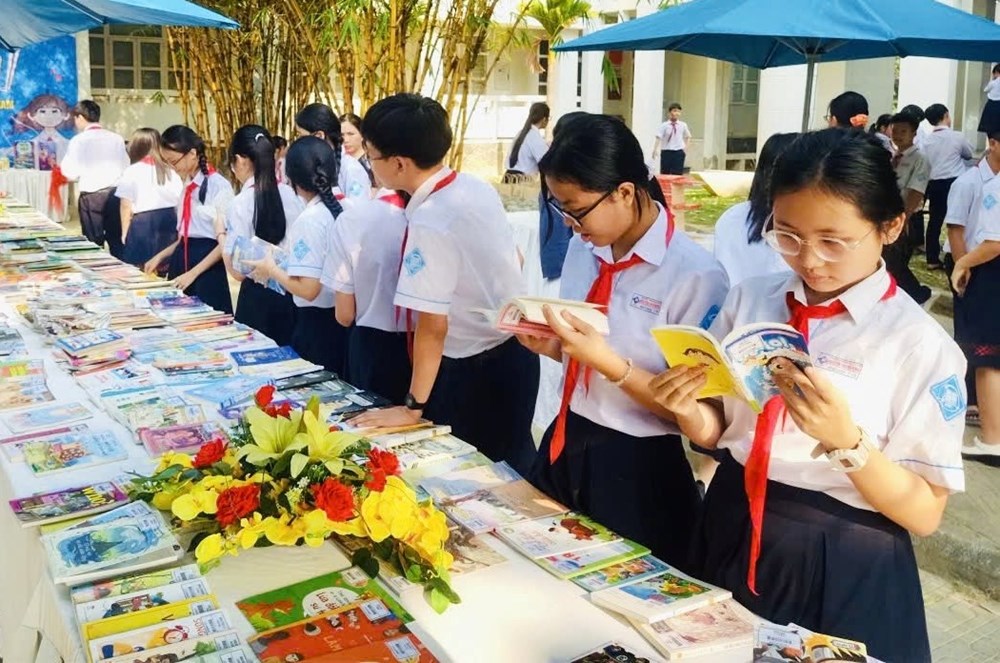 TP. Huế miễn phí sách giáo khoa cho học sinh từ năm học 2026 - 2027 - ảnh 1